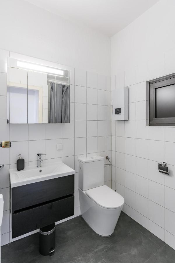 Flats 4 You, Moderne City Wohnung Naehe Hbf, Due-Messe 20 Min, Netflix, Kueche Duisburg Ngoại thất bức ảnh