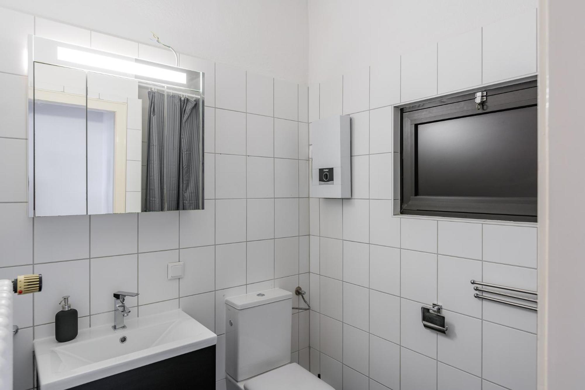 Flats 4 You, Moderne City Wohnung Naehe Hbf, Due-Messe 20 Min, Netflix, Kueche Duisburg Ngoại thất bức ảnh